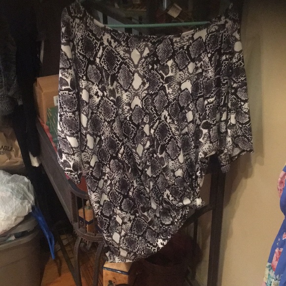 New shirt I love cake brand size med black/white - Picture 7 of 8